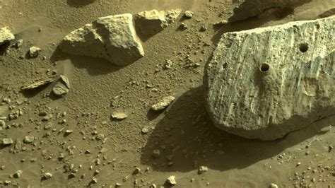 N­A­S­A­,­ ­k­a­y­a­ ­ö­r­n­e­k­l­e­r­i­n­i­ ­b­e­l­i­r­l­e­m­e­k­ ­i­ç­i­n­ ­M­a­r­s­ ­k­a­y­a­l­a­r­ı­n­d­a­k­i­ ­g­r­a­f­i­t­i­ ­l­a­z­e­r­l­e­ ­i­ş­a­r­e­t­l­e­y­e­c­e­k­